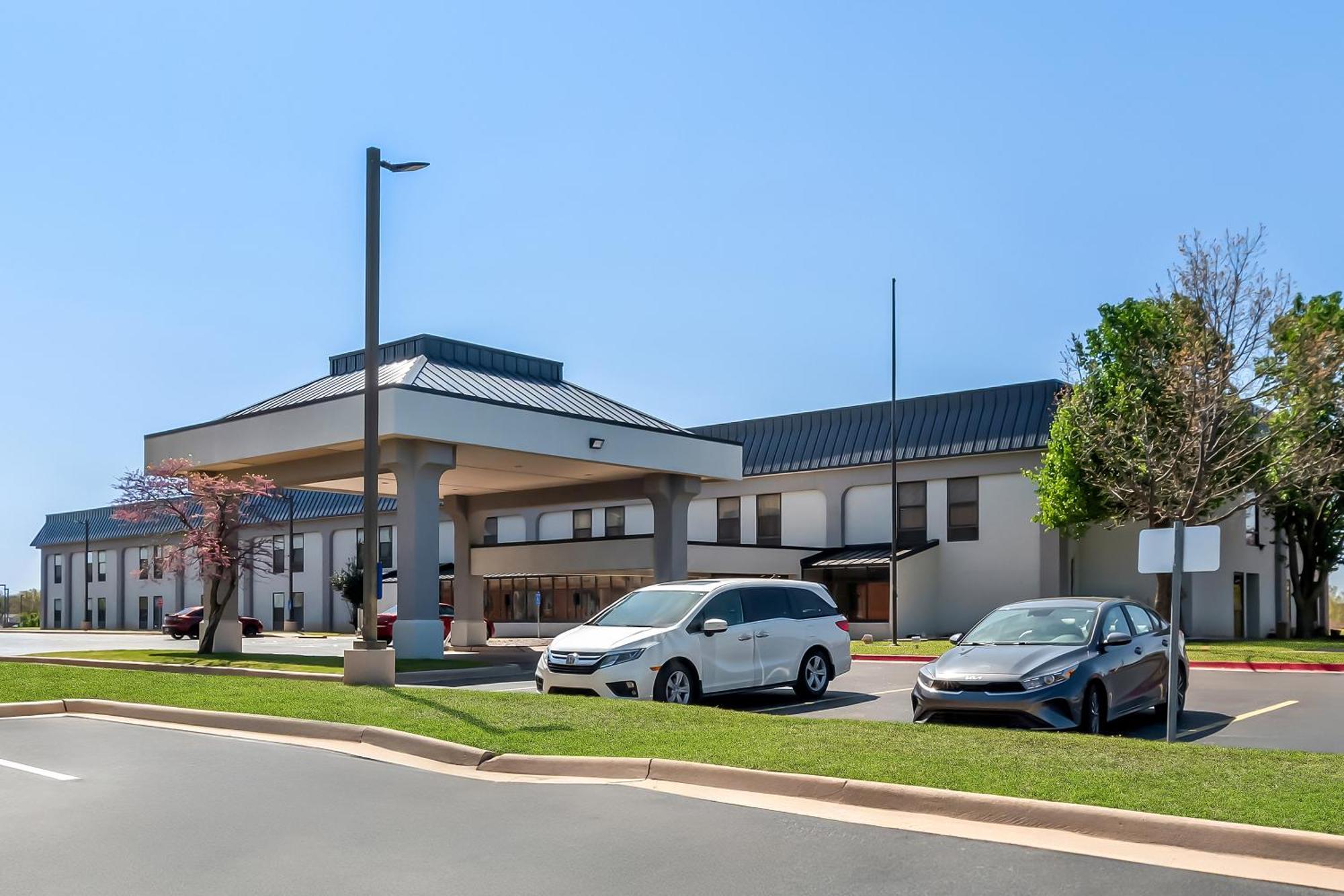 Quality Inn - Norman Near University Exterior photo